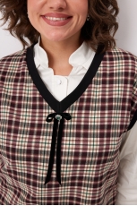 Жилет женский 7019 виноградная клетка